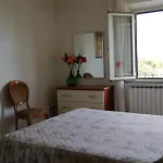 La Casa Gialla Belvedere بيت للعطل
