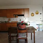 La Casa Gialla Belvedere كورتونا