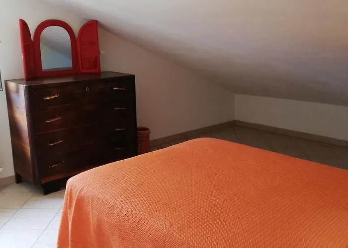 La Casa Gialla Belvedere Feriehus *